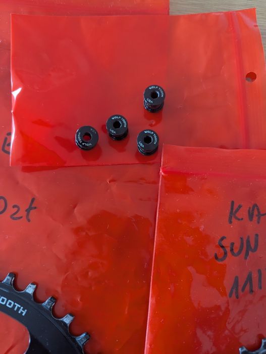 Blat Wolf z nyplami i kasetą sunrace