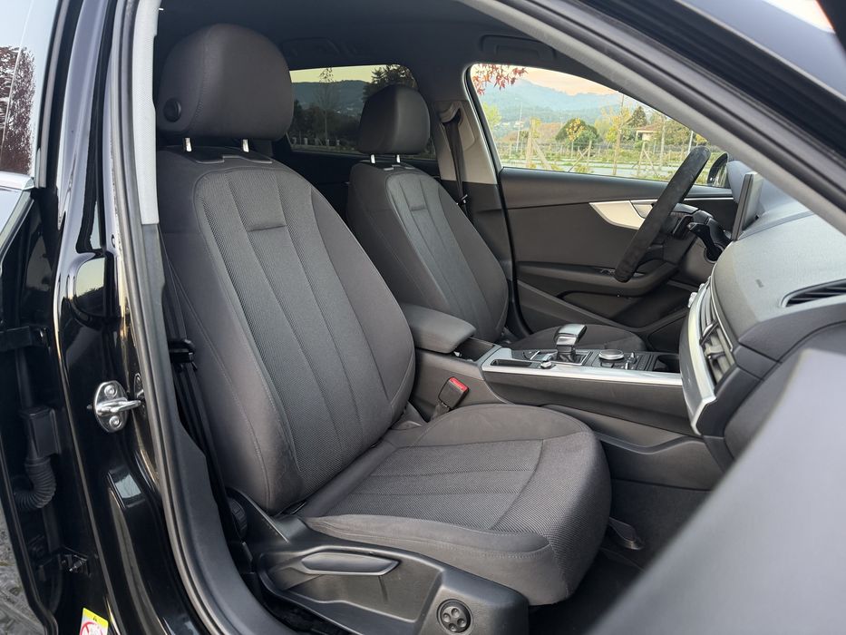 Audi A4 B9 2.0 TDI Advance S-Tronic Look Rs4