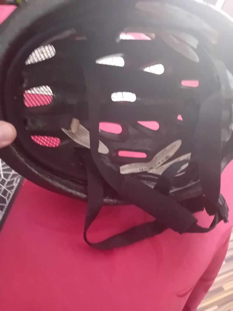 Kask na rower dziecency