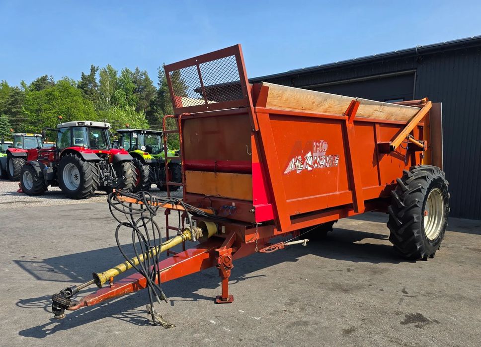 Miro Hewang  Rozrzutnik obornika Miro Hewang 8 ton
