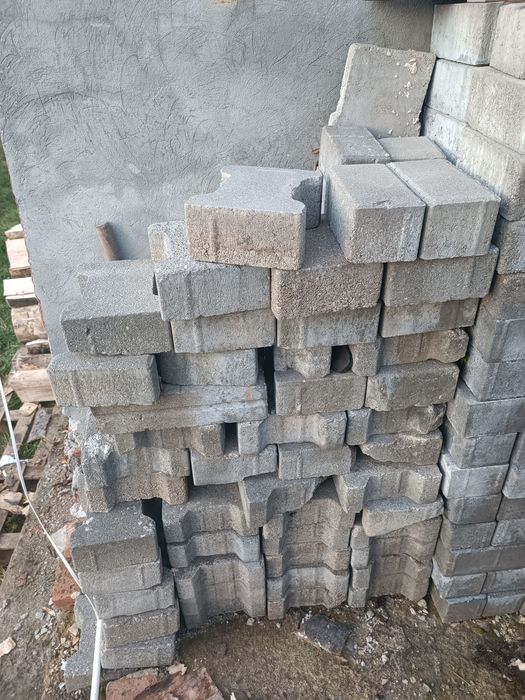 Kostka brukowa nowa, gruba