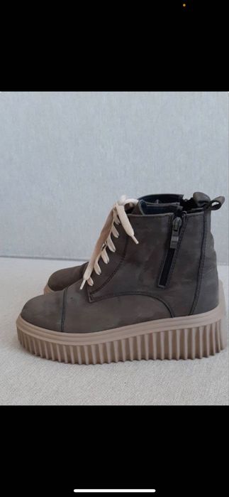 Нубук женские ботинки полуботинки 39 размер