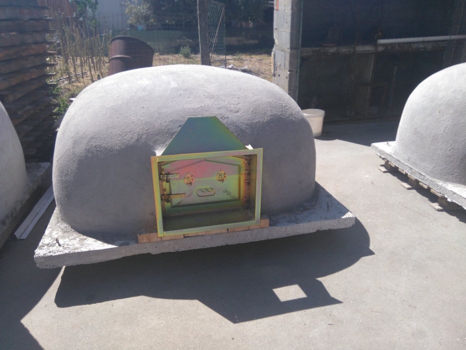 Forno a lenha de grandes dimensões