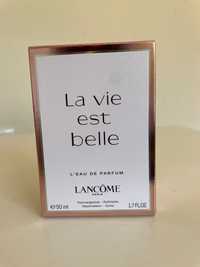 Perfume Lá Vie est Belle