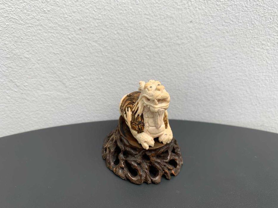 Авторська статуетка ′Черепаха-Дракон′ з кістки