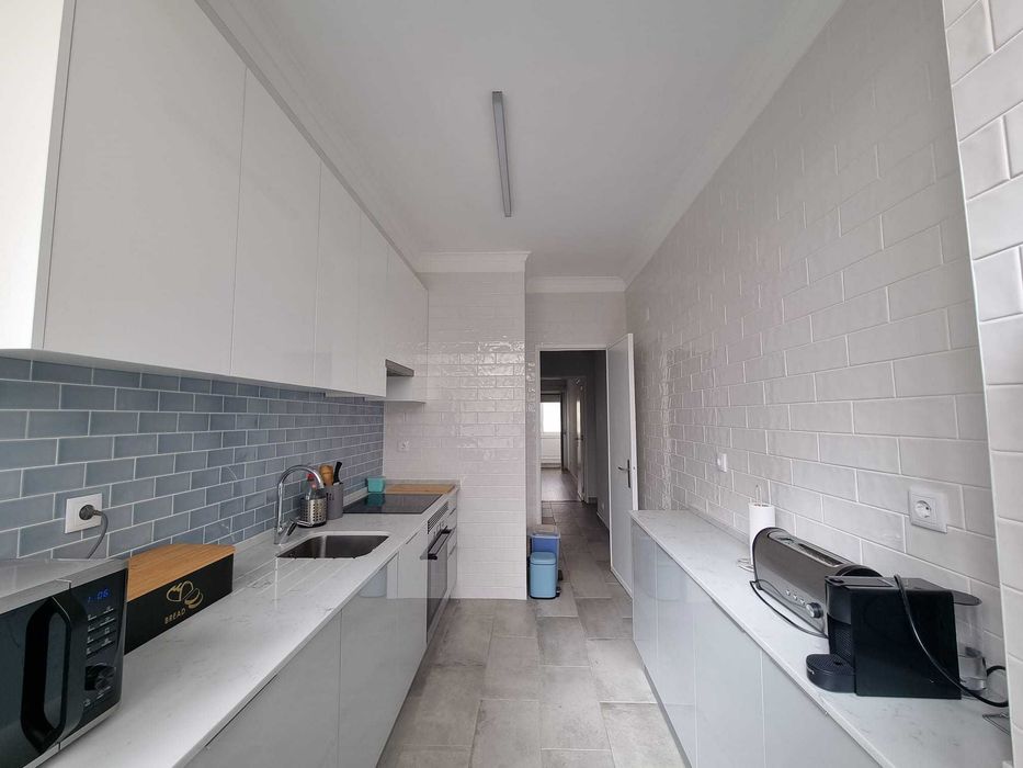 Quarto Casal num T2 Renovado em Aguálva - Cacém