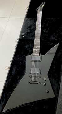 ESP E-II EXP (styl Gibson Explorer)