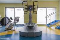 Clínicas de reabilitação física com equipamentos incluídos em Ponta De