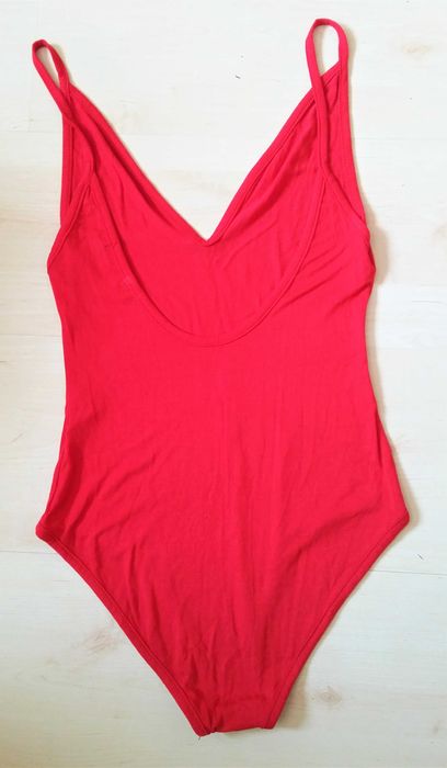 czerwone body odkryte plecy s bez rękawów obcisłe dopasowane wiskoza