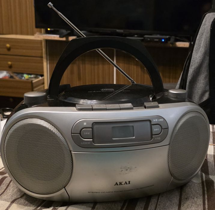 AKAI radio magnetofon CD USB
