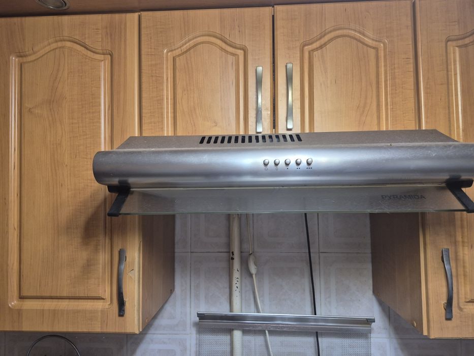 Продам кухонні меблі