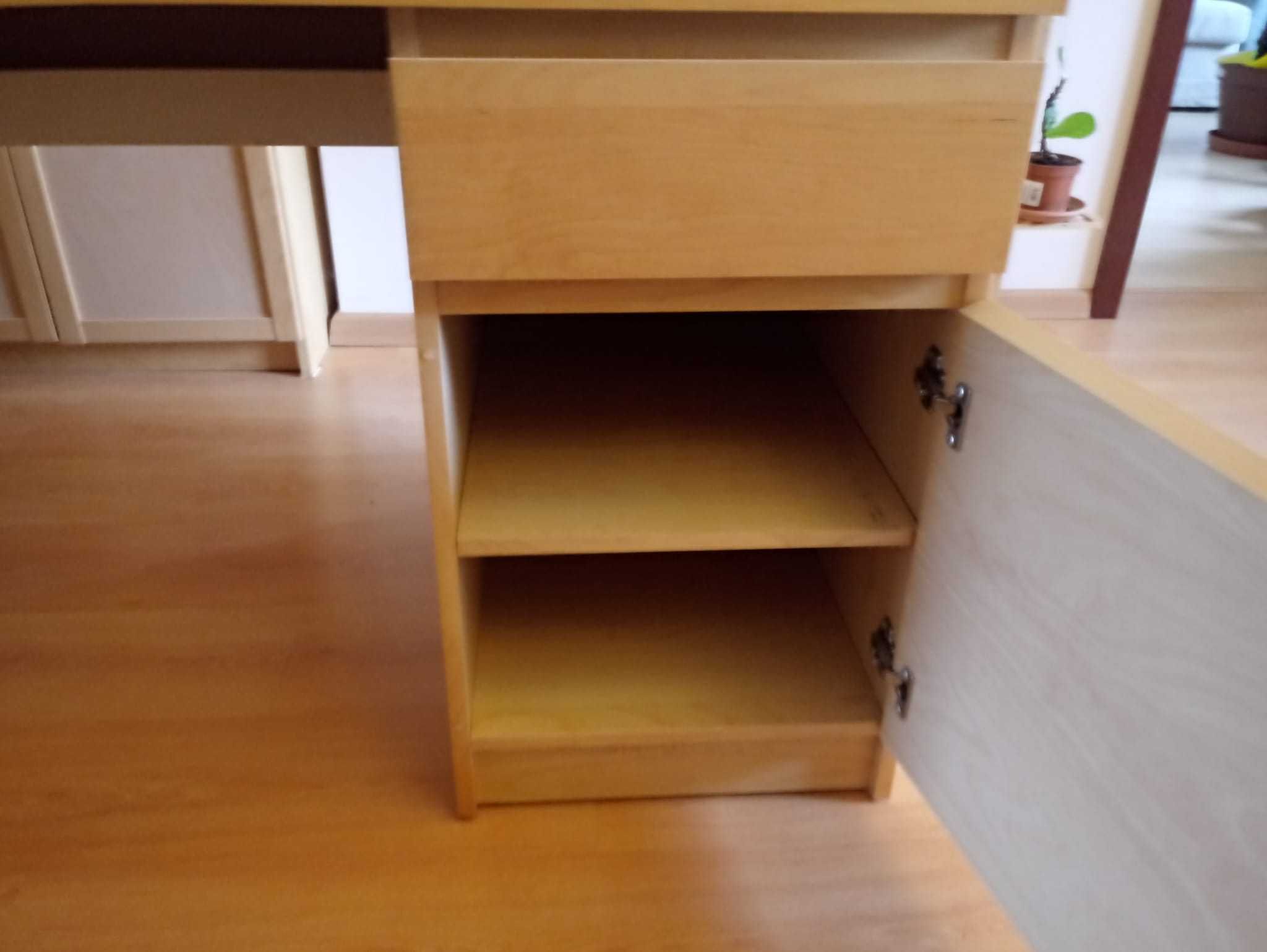 Sprzedam biurko dla dziecka IKEA