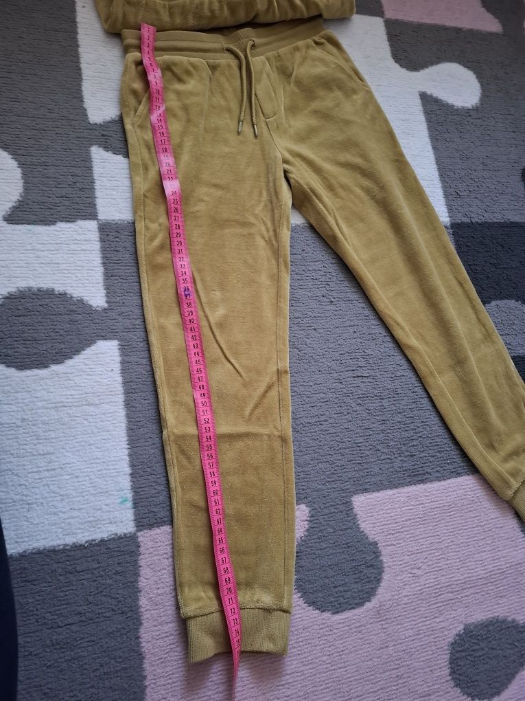 Dres oliwkowy 134 dla dziewczynki