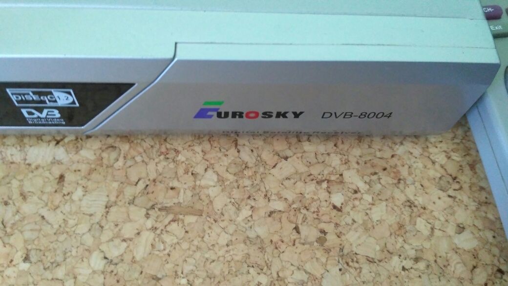 Тюнер для спутниковой антенны Eurosky DVB-8004