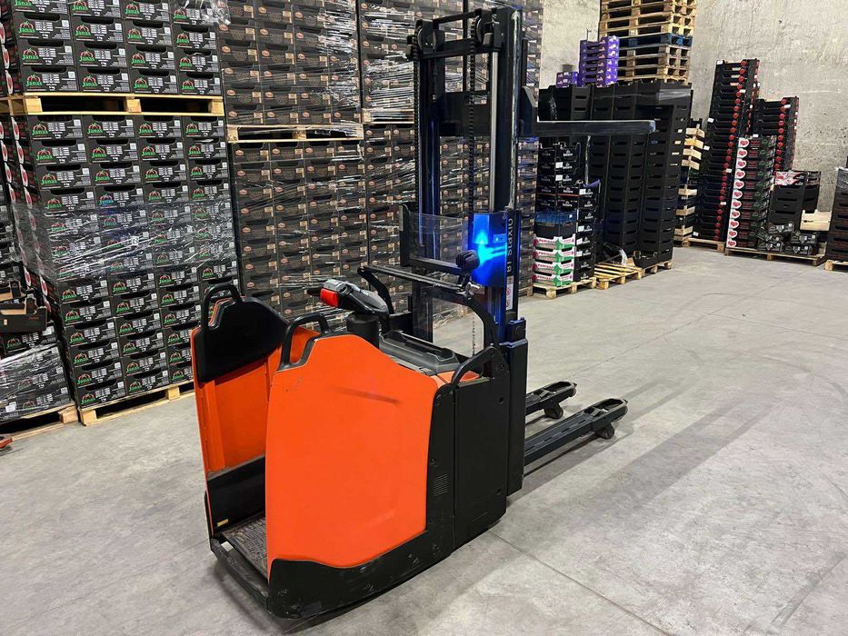 Paleciak elektryczny/sztaplarka TOYOTA SPE200D - rok 2017