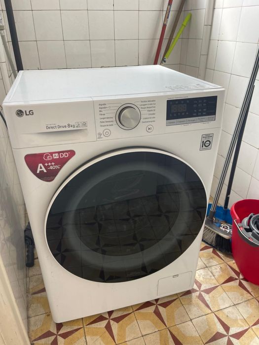 Máquina de lavar 8kg. Como nova