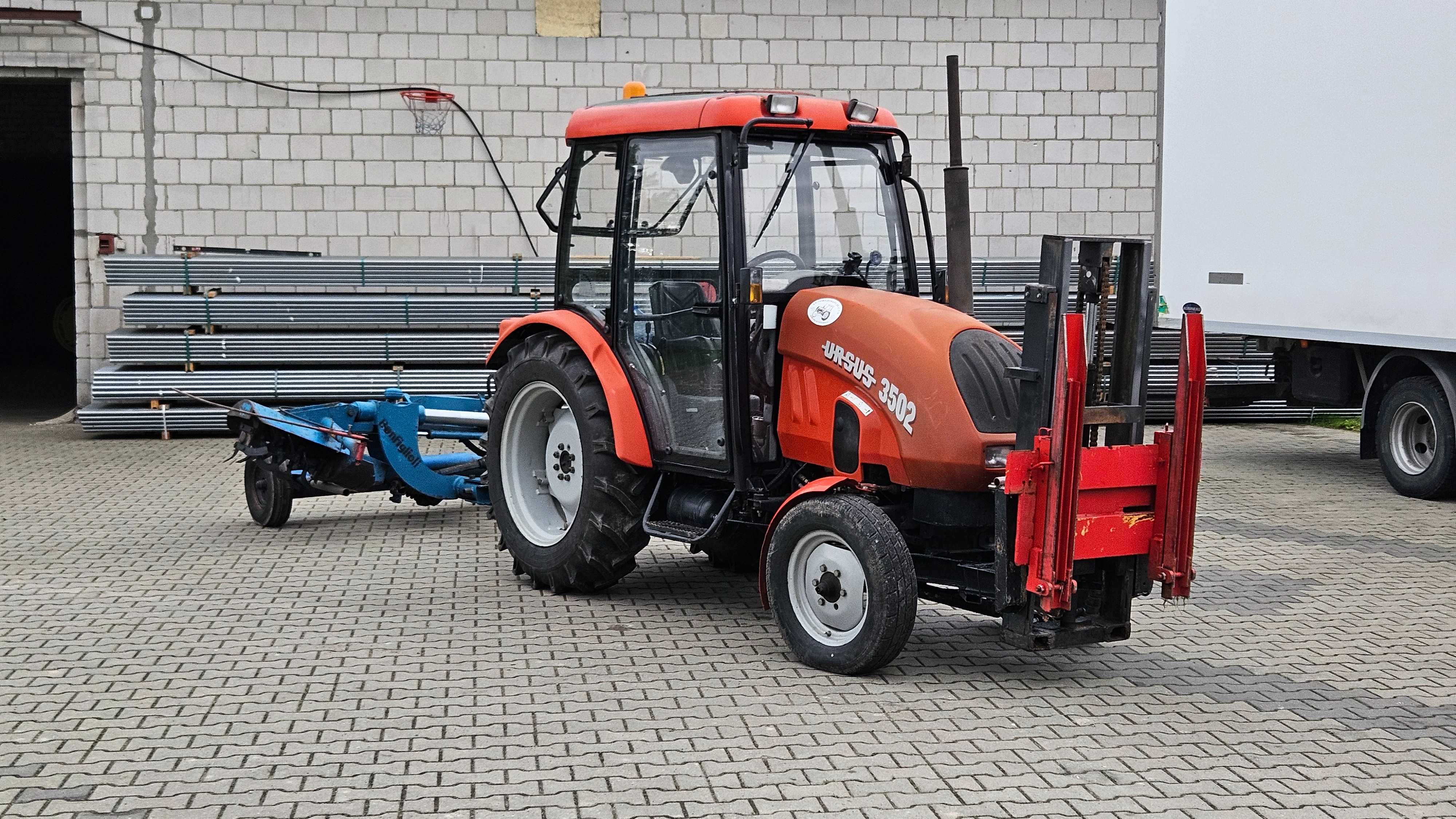 Maszt do ciągnika Ursus 3502 sadowniczy lekki widlak wózek