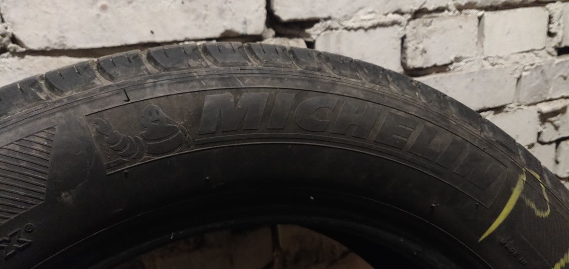 Opony Michelin Latitude  Tour HP P 235 60 R18