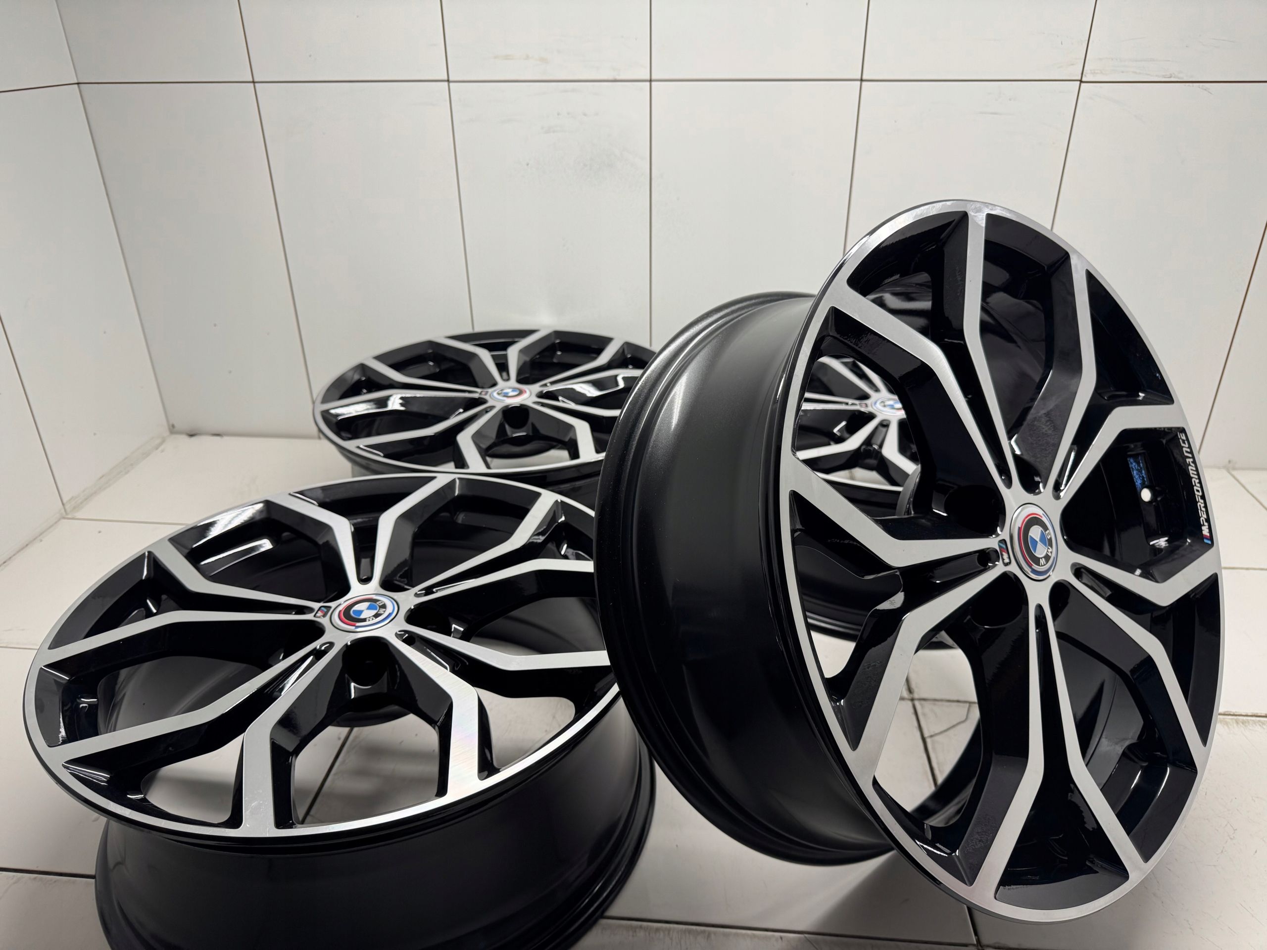 Felgi 19 BMW m Performance X3 X4 G01 X4 G02 7.5" x 19" 5x112 et 32