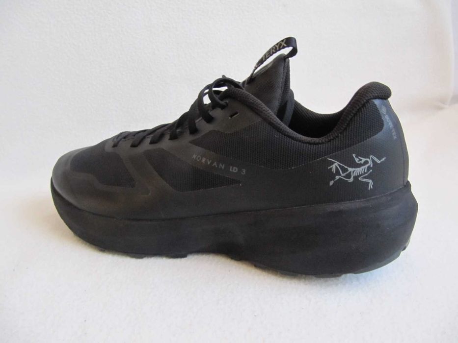 ARC'TERYX GORE-TEX  buty wodoodporne męskie rozmiar 45 1/3