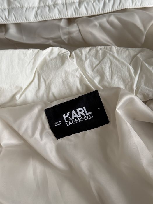 Легенький пуховик Karl lagerfeld оригінал! Розмір М