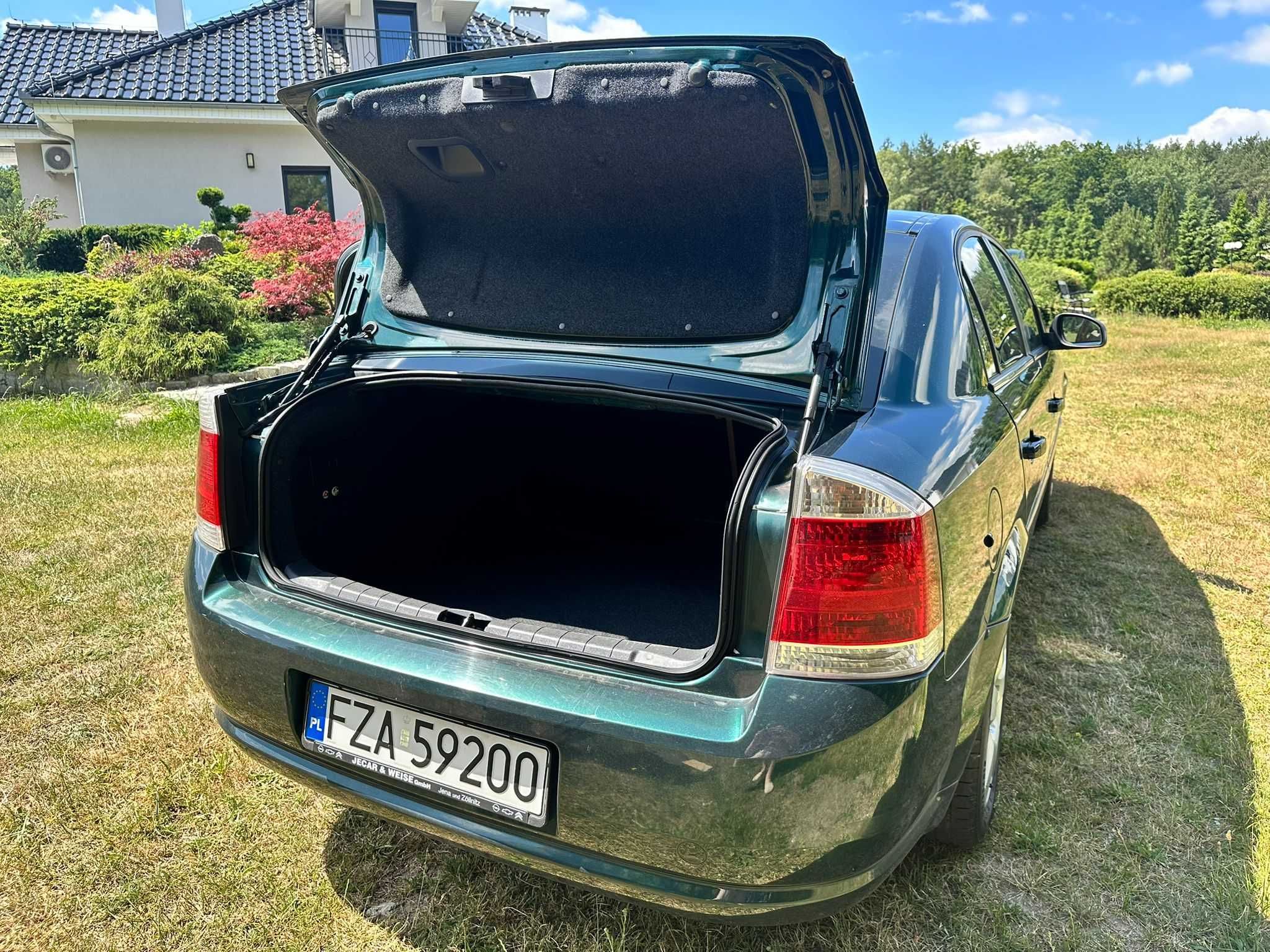 Opel Vectra C 2005, 212 km przebieg, jasny środek, dodatkowe koła