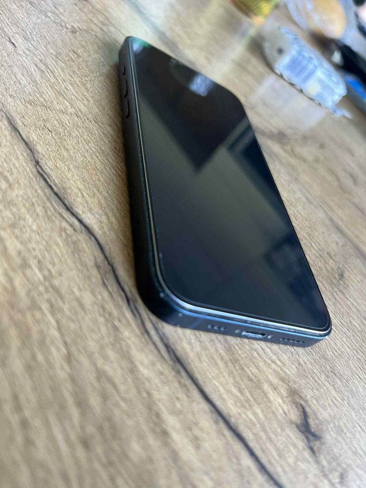 Iphone 13 256gb 82% kondycja bateri