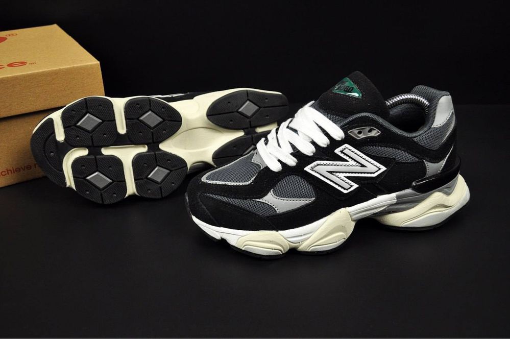 Кросівки Жіночі New Balance 9060 Black & Gray