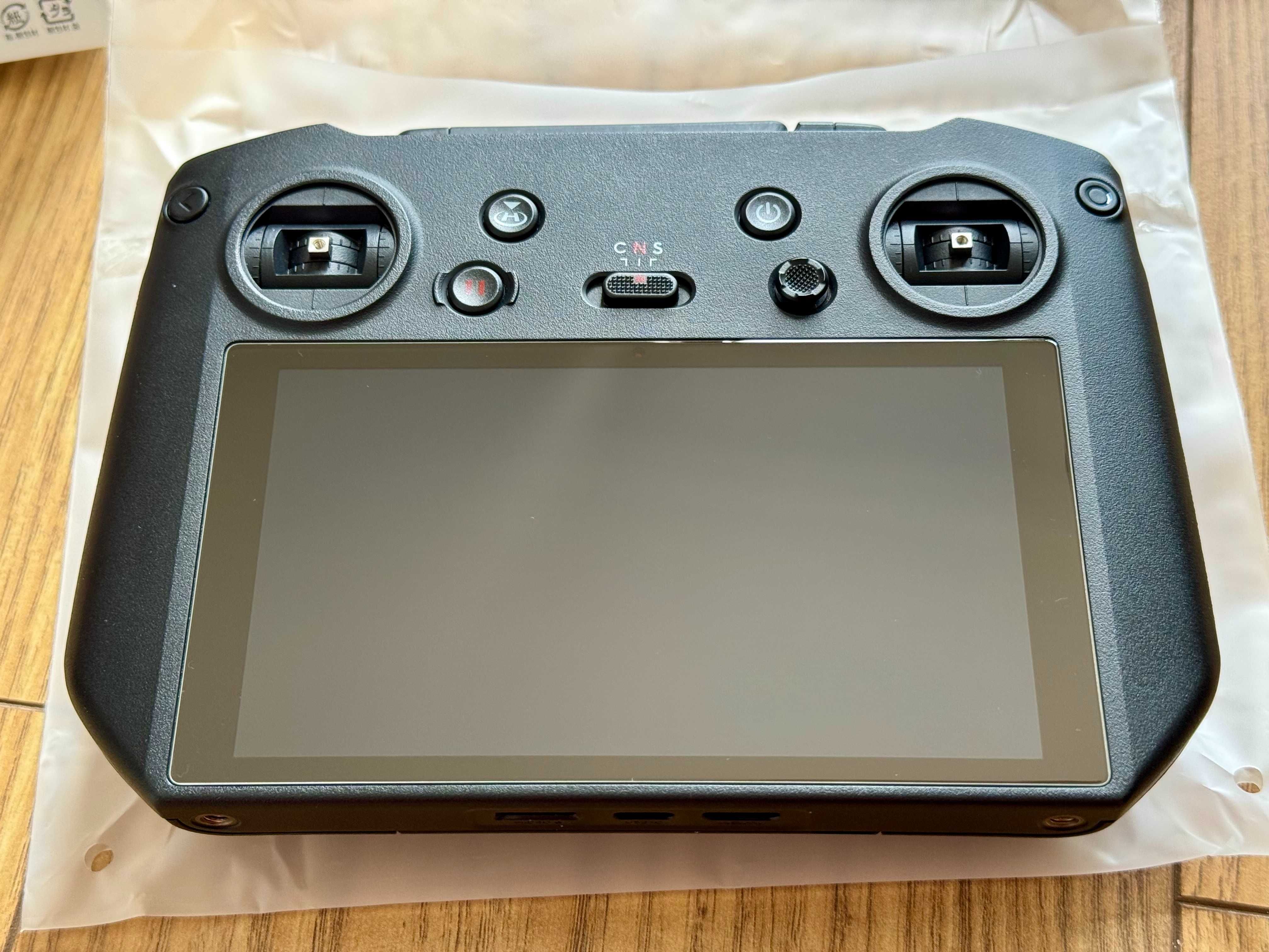 Aparatura DJI RM510 DJI RC PRO kontroler DJI Mavic 3 stan idealny