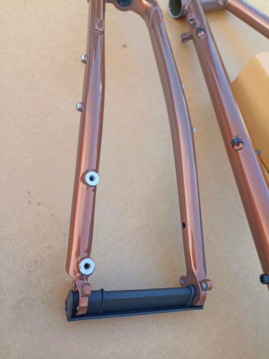 Nowa Rama Fuji Turing Cromo Frame set + widelec  + stery . tarczowe