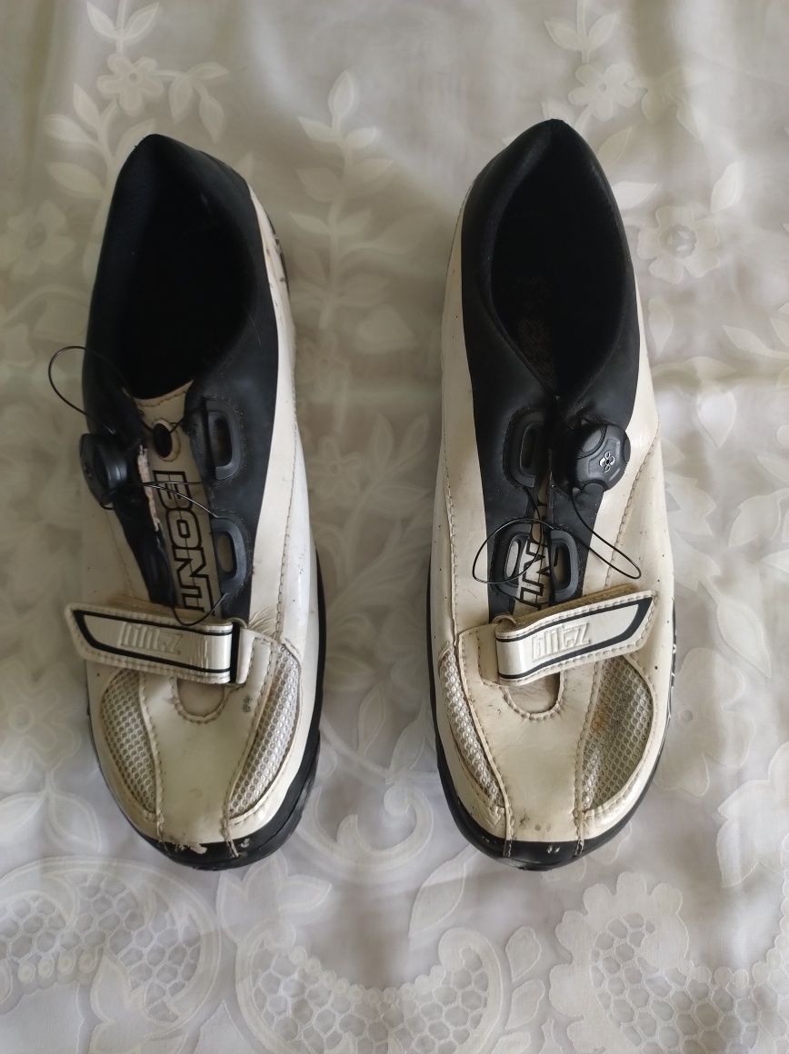 Sapatos ciclismo Shimano rc7 e Bont tamanho 44