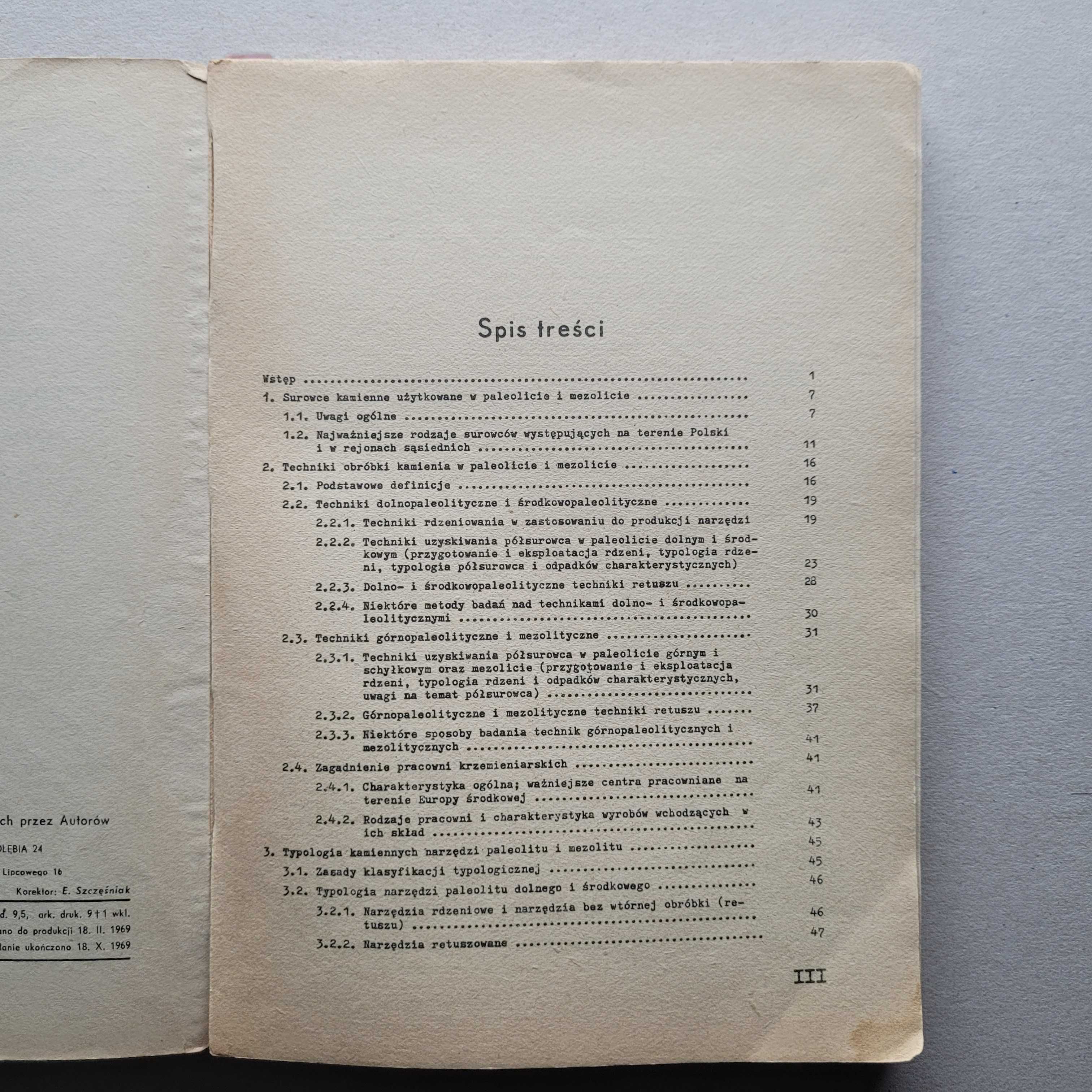 Technika obróbki i typologia wyrobów kamiennych,
Bolesław Ginter
