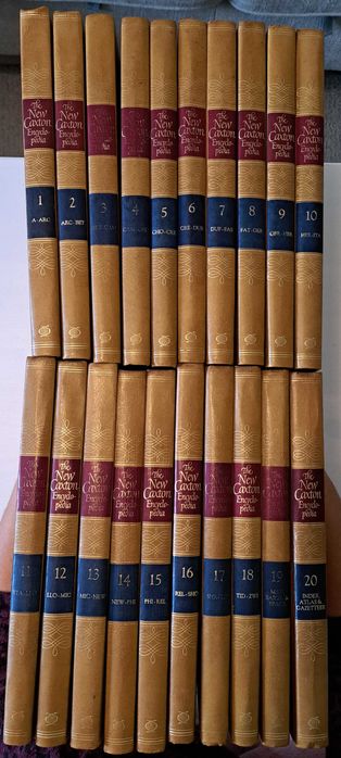 Coleção Completa – The New Caxton Encyclopedia (1977)