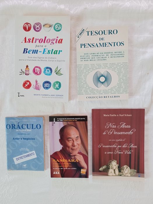 Livros de astrologia e ocultismo
