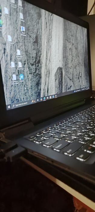 Lenovo IdeaPad 700/15,6/SSD+HHD=1,5TB!!!/ NVIDIA GTX950/16GB/i5-6300HQ