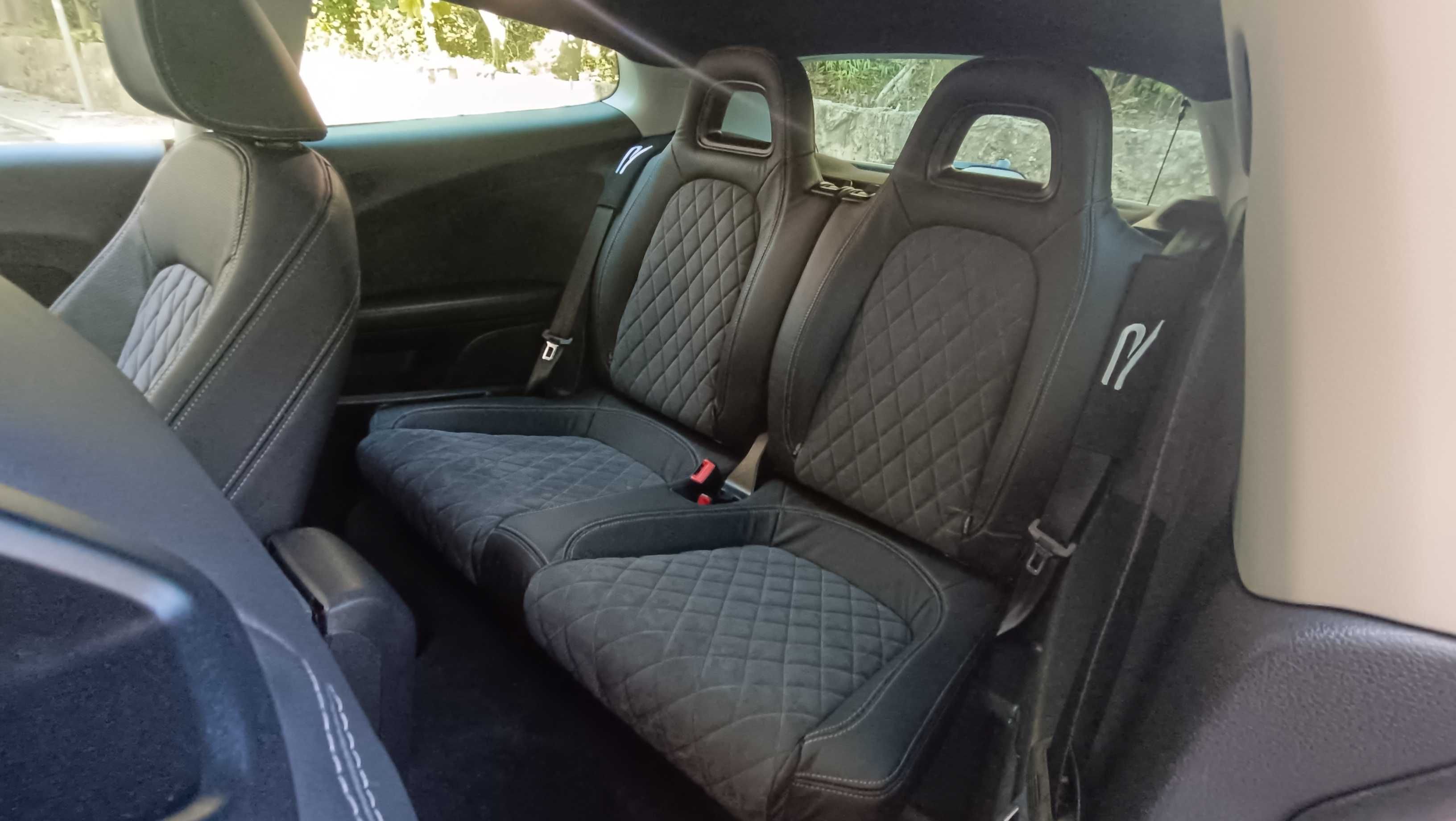 VW Scirocco 1.4 TSI R-Line Cx. Aut DSG - Nacional! Oportunidade Única!