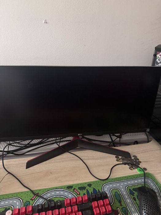 LG UltraWide 29WP60G-B.