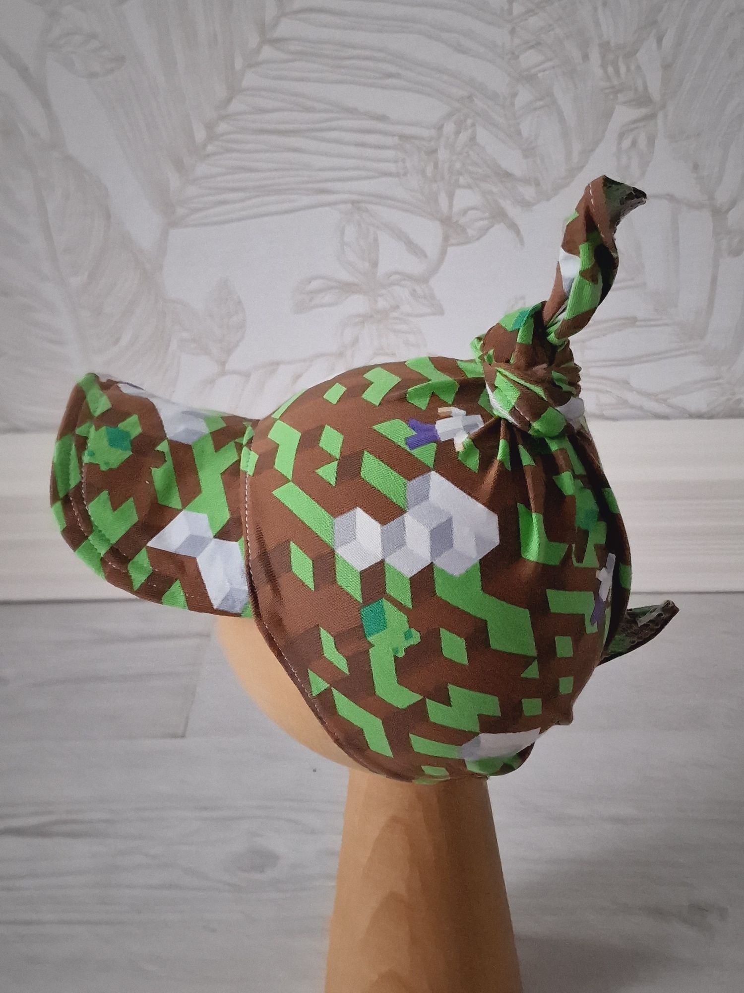 Chusta z daszkiem chłopięca na głowę handmade