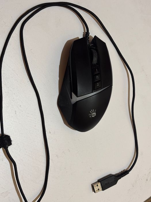 комп’ютерна миша Bloody W60 Max з підключенням через USB