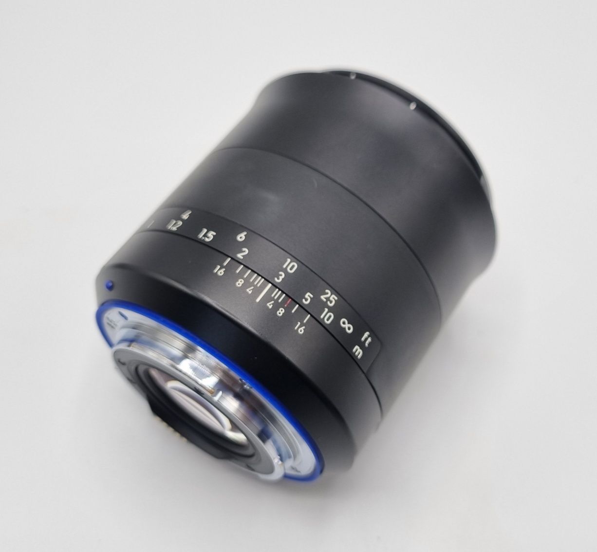 Lente zeiss Milvus 1.4 50mm (Canon EF mount)