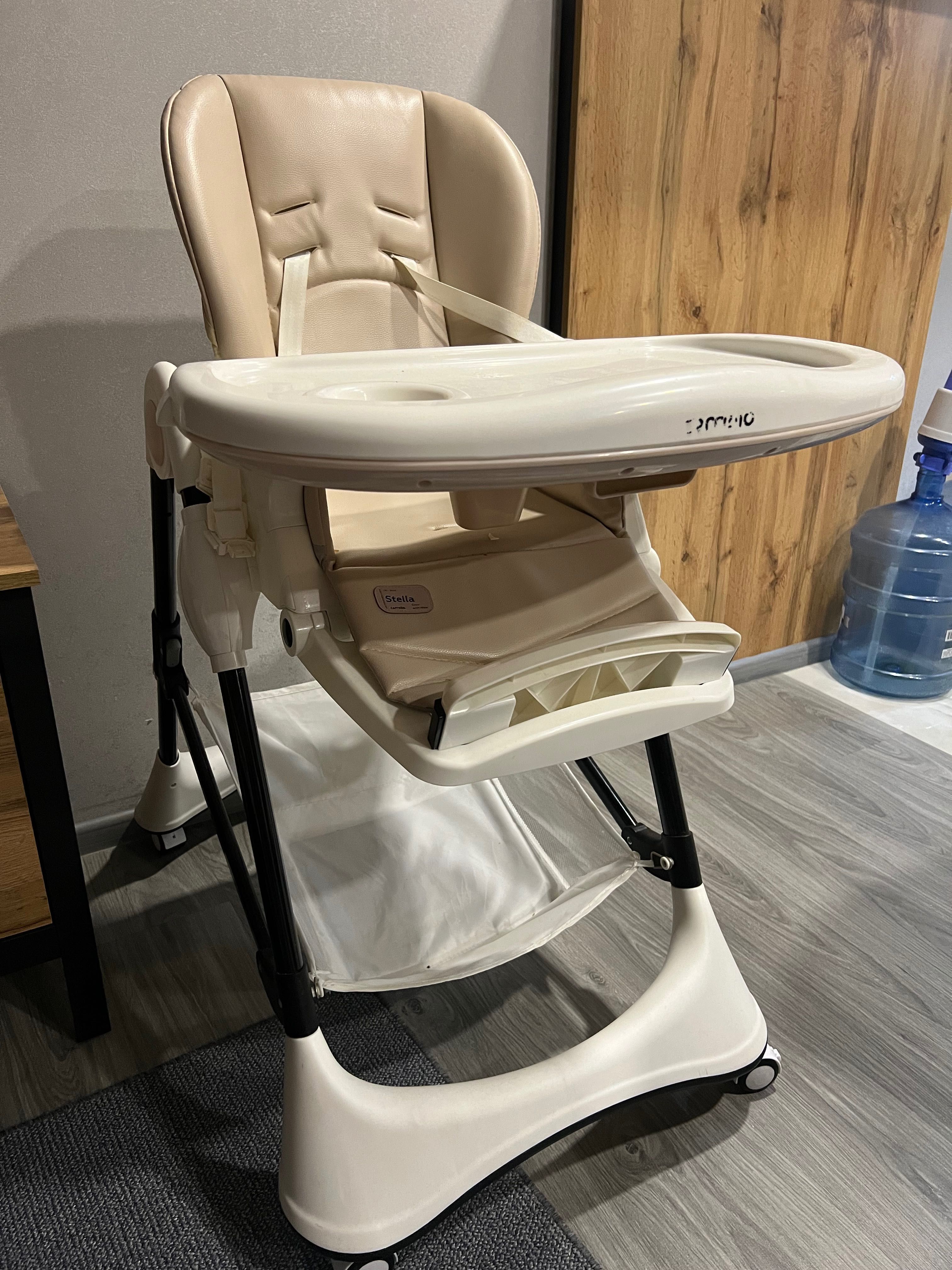 Дитячий стілець для годування Carrello