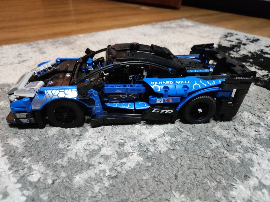 LEGO Technic 42123  McLaren Senna GTR