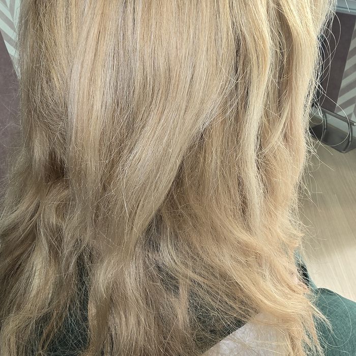 Aplicação de cabelo e venda de cabelo