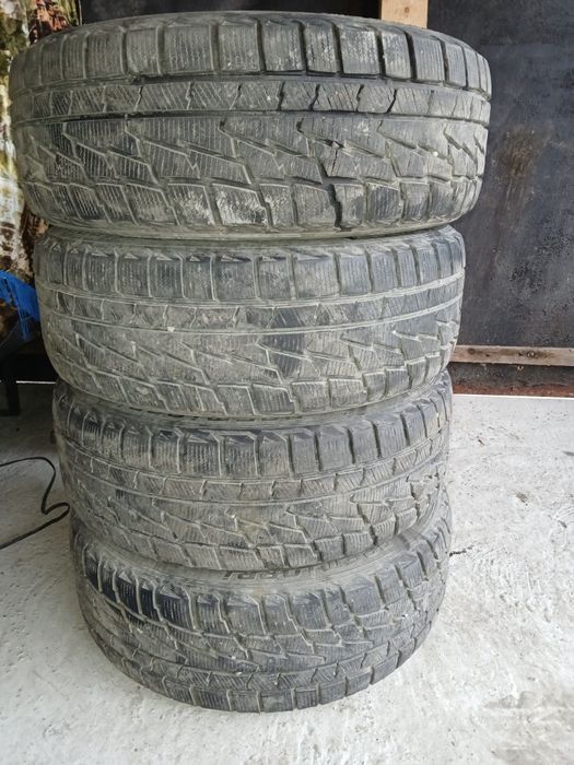 Шина легкова 225/55/17