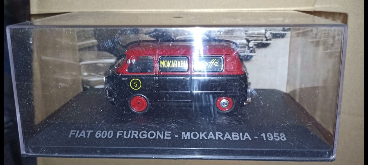 Model Fiat 600 Mokarabia 1958 wykonana przez Altaya