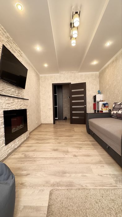 Продаж квартири з сучасним ремонтом!