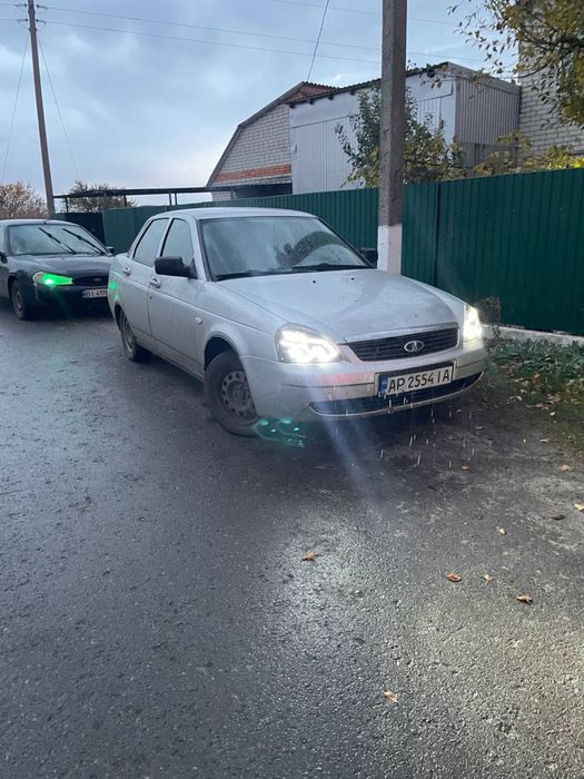 Lada priora в гарному стані, гбо 4