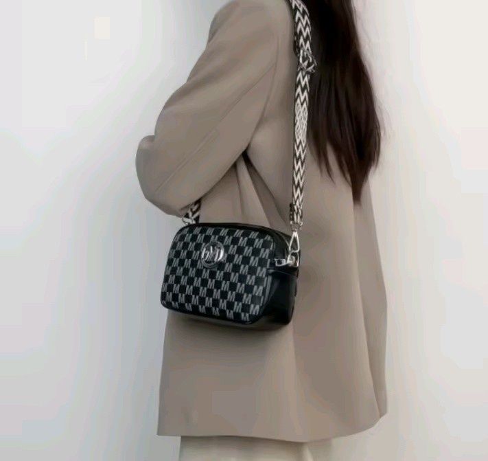 Nowa Torebka damska listonoszka na ramię