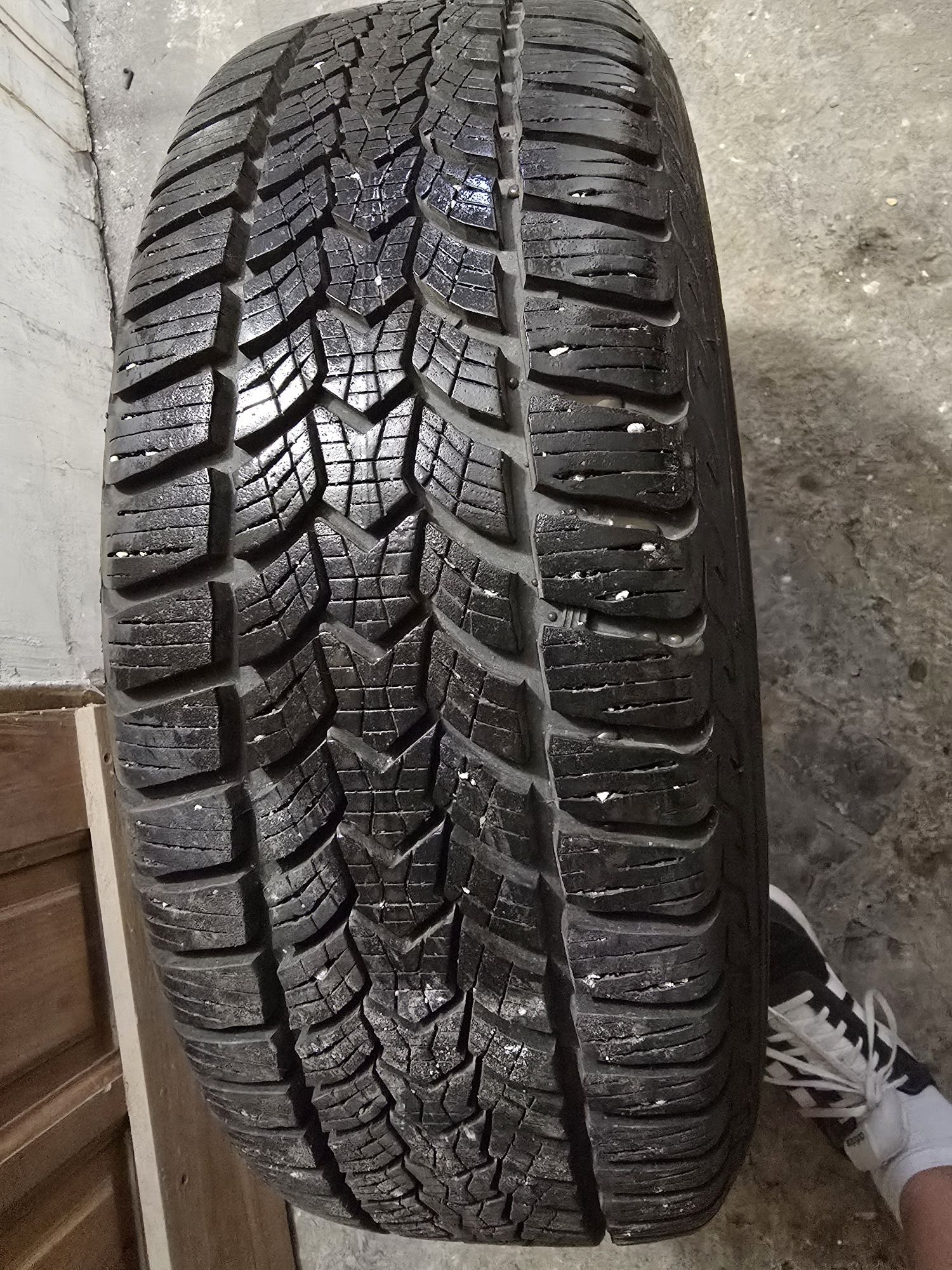 Koła felgi stalowe Opel 5x115 ET41 16" z oponami zimowymi 215/60/16