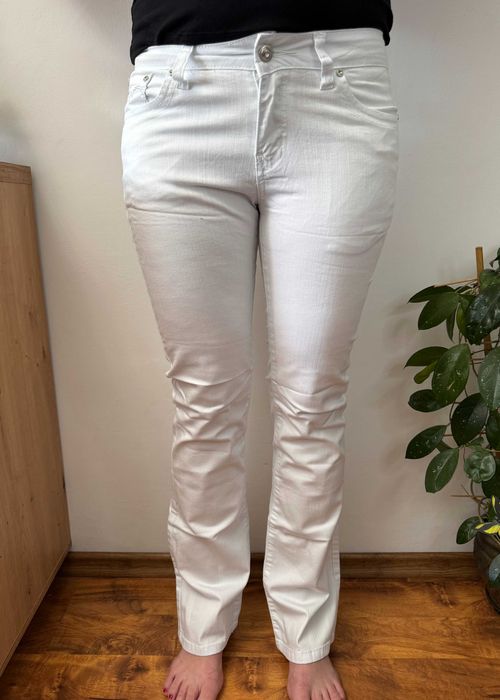 Białe spodnie jeansowe dzwony jeansy white jeans Onado rozmiar 38 M